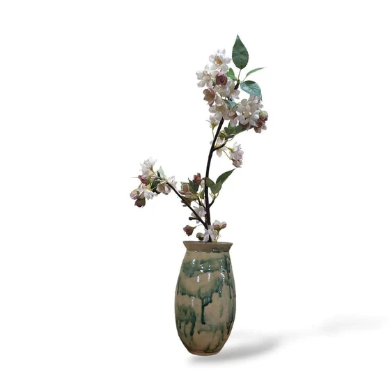ceramic-flower-vase-2.webp