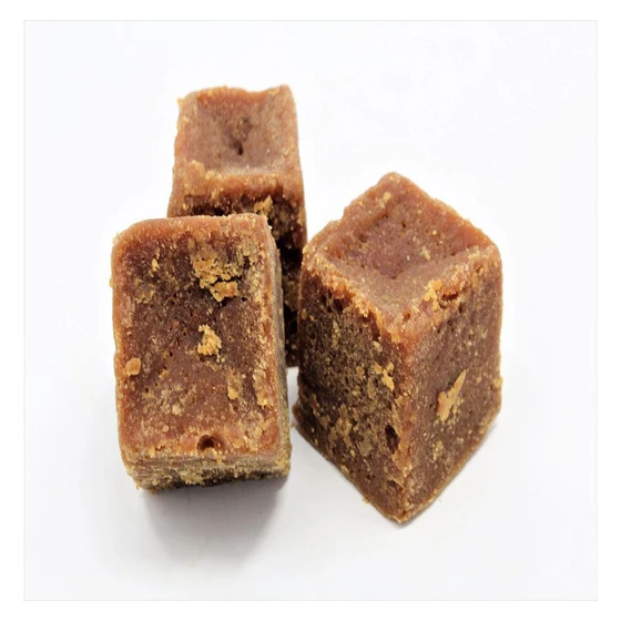 organic-jaggery-cubes-2.webp