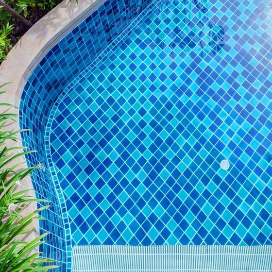 pool-tiles-2.webp
