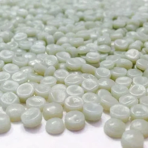 natural-plastic-granules-2.webp