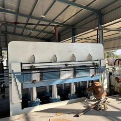 Plywood Making Machine