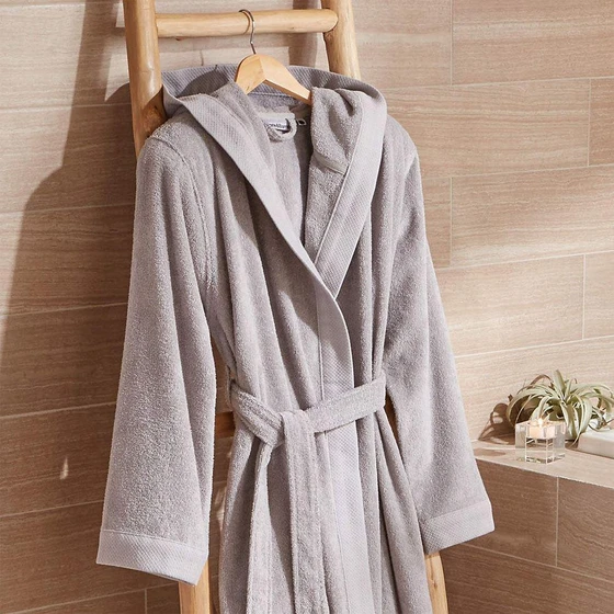 organic-cotton-bathrobe-1.webp