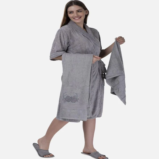 gray-cotton-bath-robe-1.webp