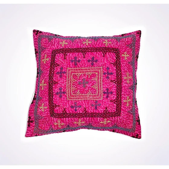 cushion-kantha-cover-2.webp