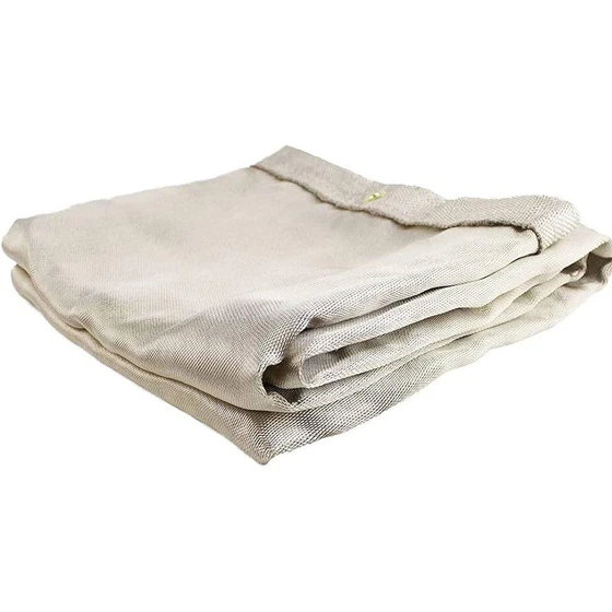 fire-welding-silica-blanket-1.webp