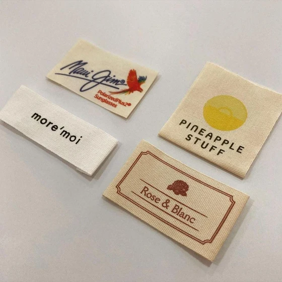 printed-woven-label-2.webp