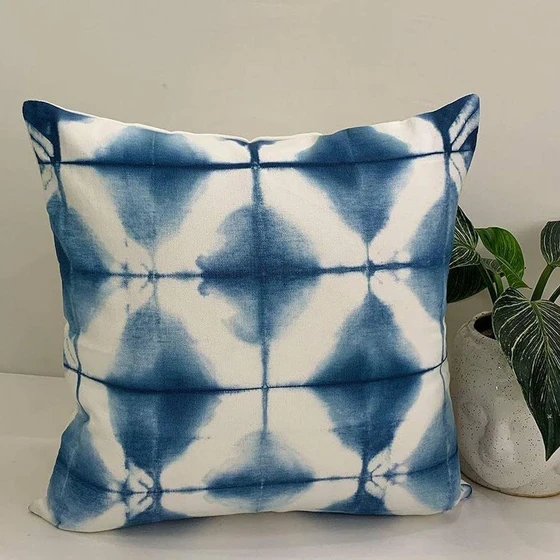 dyed-cotton-pillow-2.webp