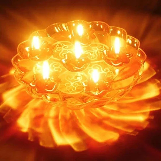 diyas-floating-transparent-2.webp