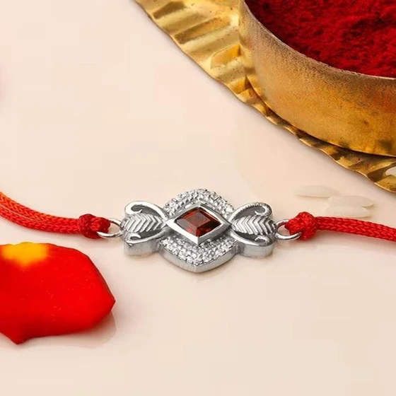 silver-sterling-rakhis-2.webp