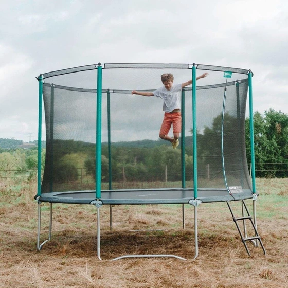 polyester-outdoor-trampoline-2.webp