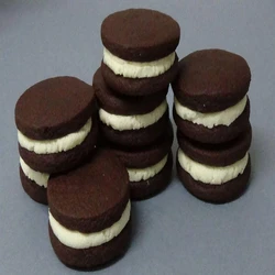 Cream Chocolate Biscuits