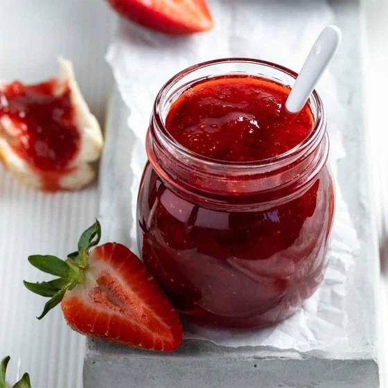 strawberry-fruit-jam-2.webp