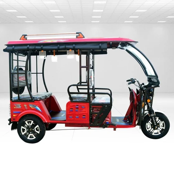 battery-operated-rickshaw-2.webp