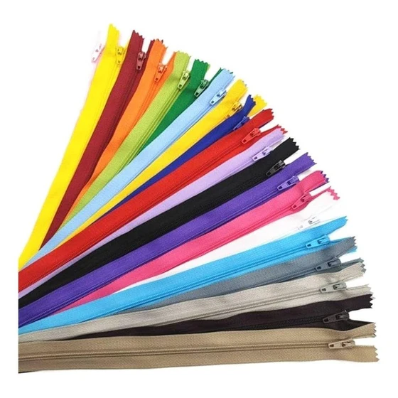 nylon-zipper-sewing-2.webp
