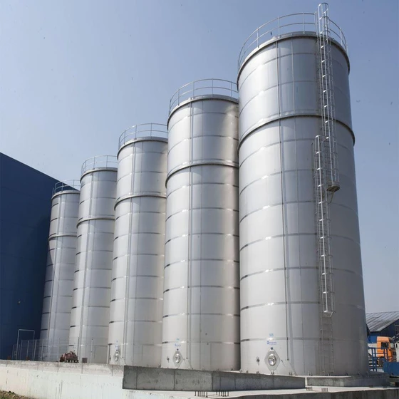 storage-industrial-tank-1.webp