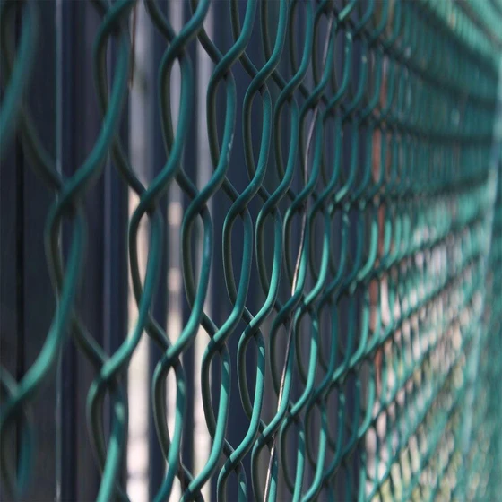 galvanized-chain-link-fence-1.webp