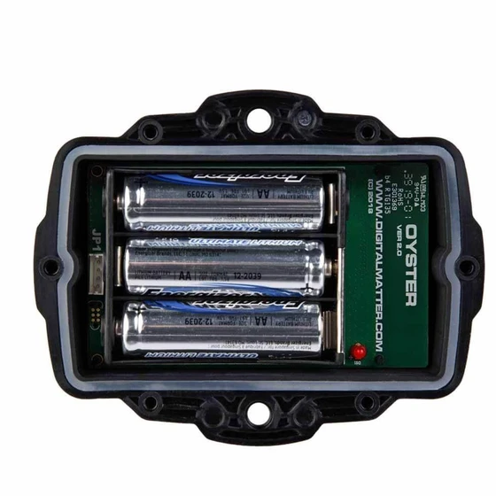 gps-tracker-battery-2.webp