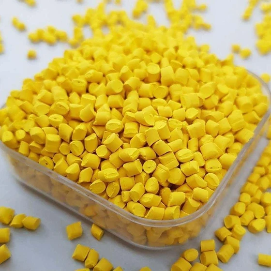 yellow-plastic-granules-1.webp