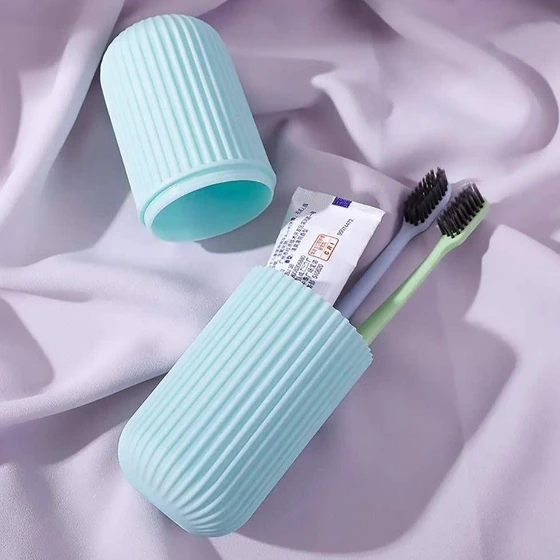 plastic-toothbrush-holder-2.webp