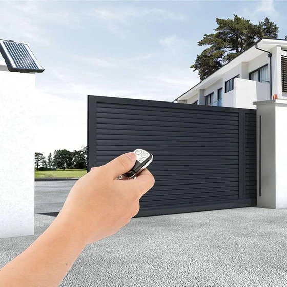 remote-control-sliding-gate-2.webp