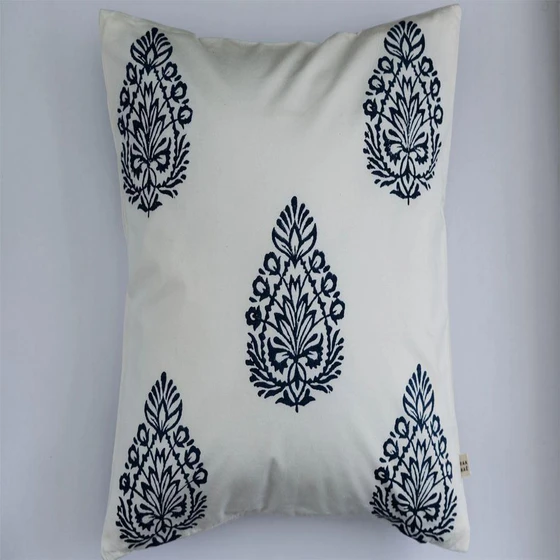 printed-pillow-cover-1.webp