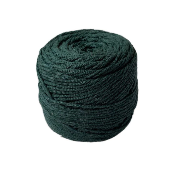 bottle-green-cotton-yarn-1.webp
