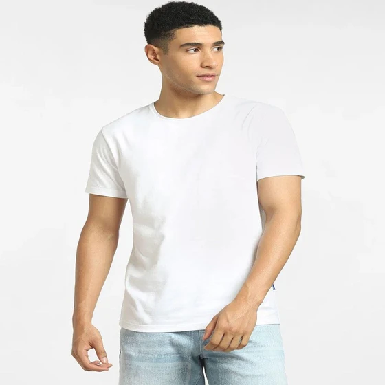white-round-neck-t-shirts-2.webp