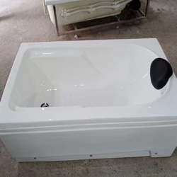 White Acrylic Bathtub