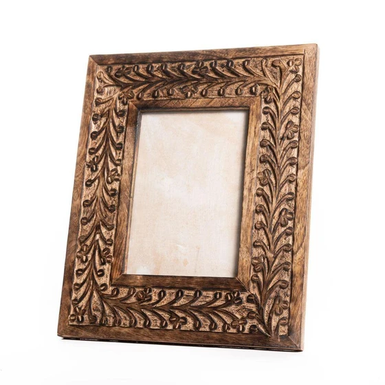 photo-frames-wooden-1.webp