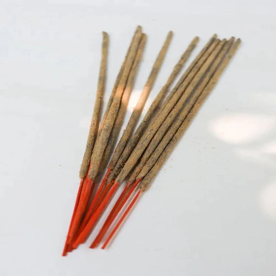 incense-handmade-sticks-2.webp
