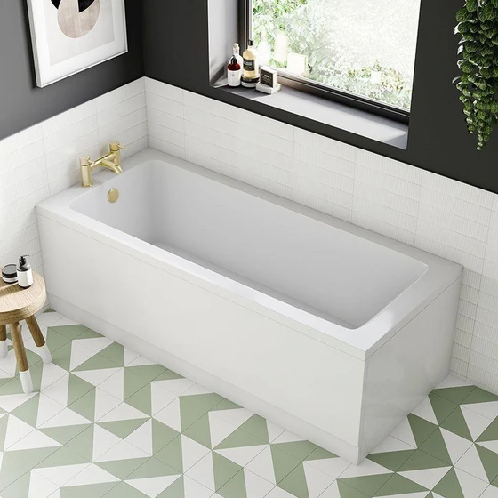 white-ceramic-bathtub-1.webp