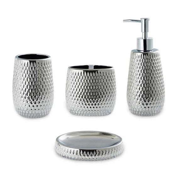 bathroom-silver-accessories-1.webp