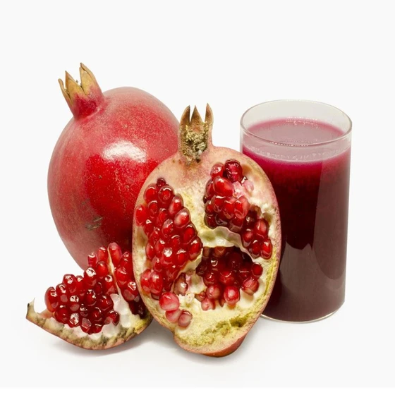 fresh-pomegranate-drink-2.webp