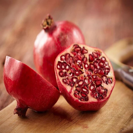 fresh-organic-pomegranate-1.webp