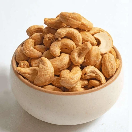 cashew-fresh-nuts-1.webp