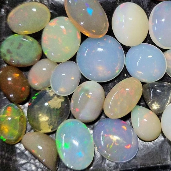opal-loose-gemstone-2.webp
