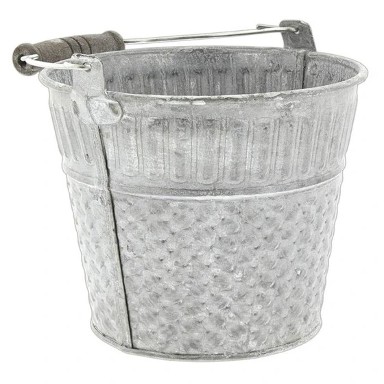 glavanized-metal-bucket-planter-2.webp