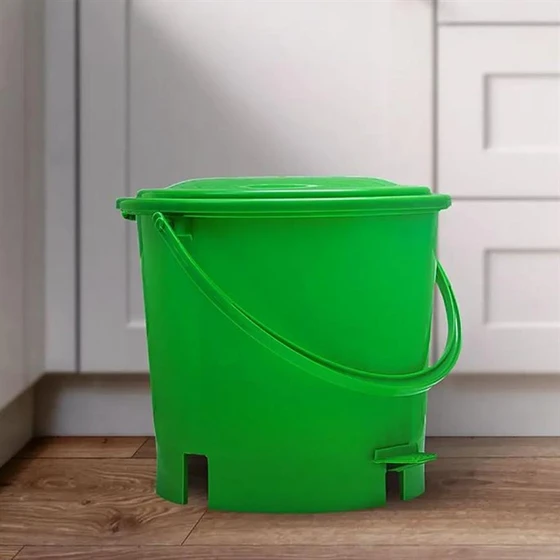 home-plastic-pedal-bin-2.webp