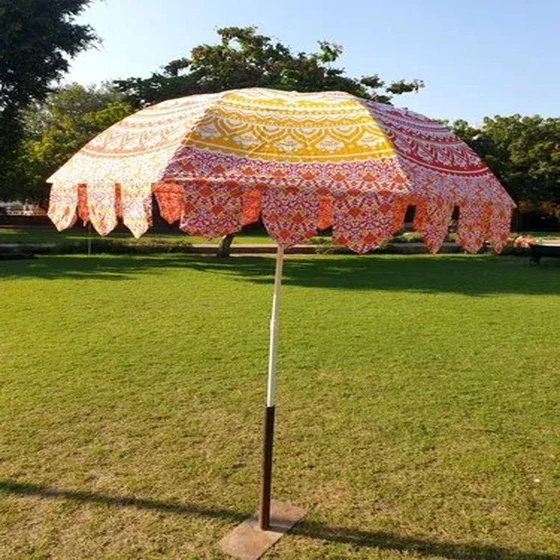 garden-printed-umbrella-2.webp