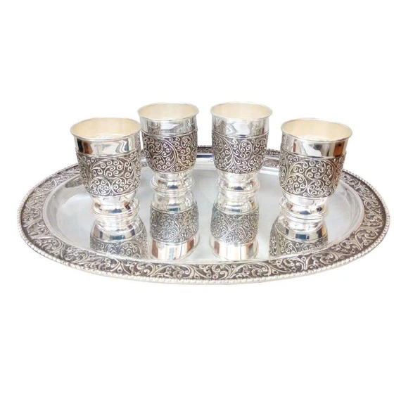 silver-glass-set-2.webp