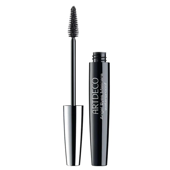 waterproof-black-mascara-2.webp