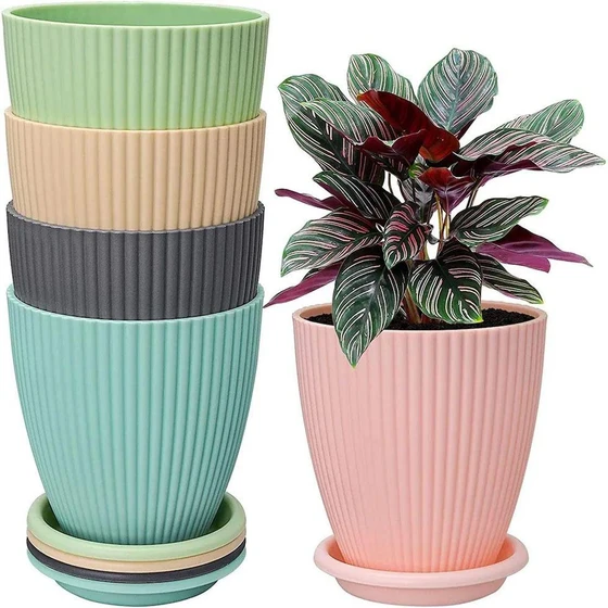 round-plastic-flower-pot-2.webp