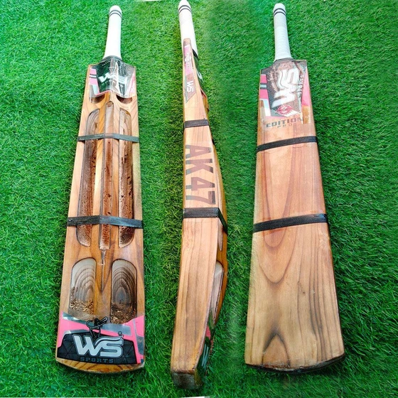 tennis-cricket-bat-2.webp