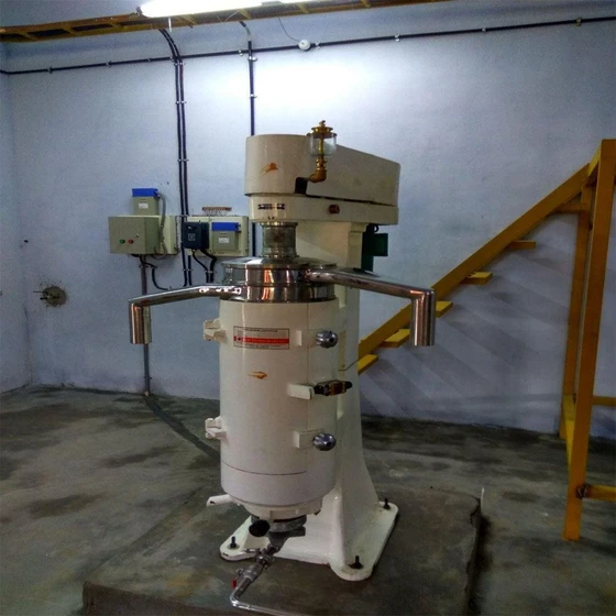 tubular-bowl-centrifuge-machine-1.webp