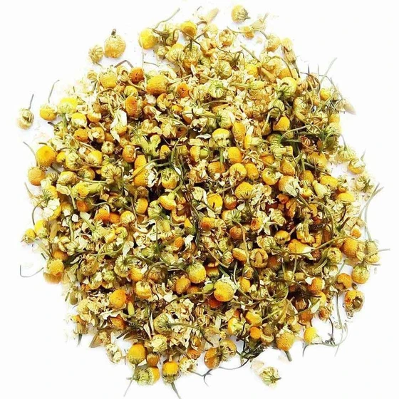 natural-chamomile-flower-1.webp