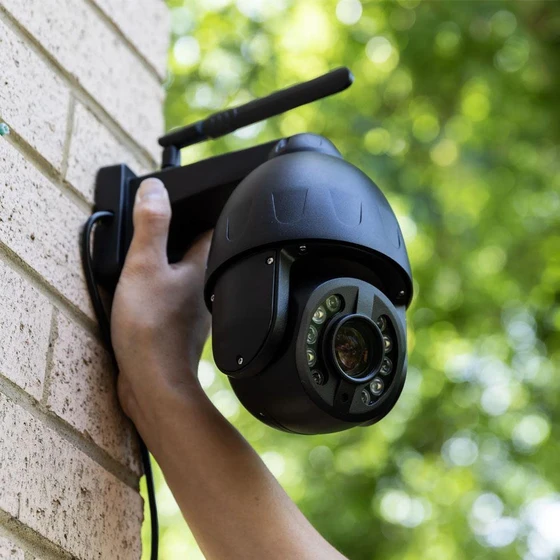 outdoor-security-camera-1.webp