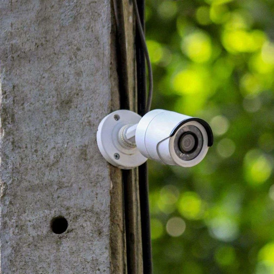 outdoor-security-camera-2.webp