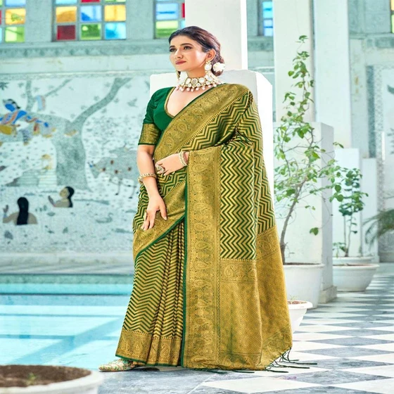 kanjivaram-silk-saree-1.webp