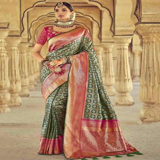 kanjivaram-silk-saree-2.webp
