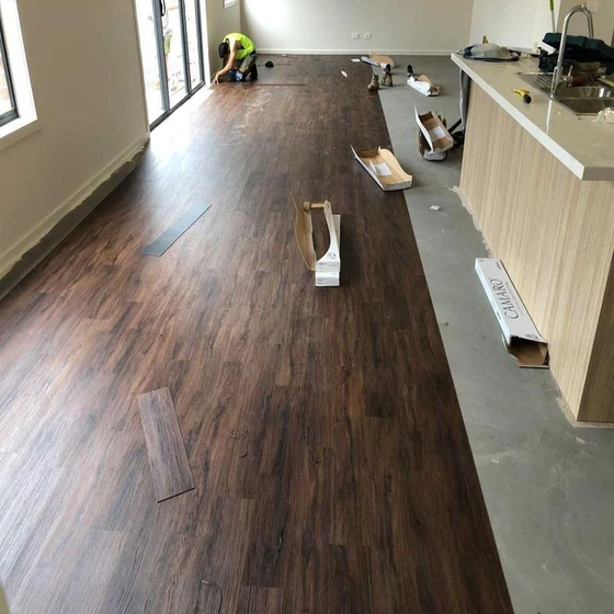 flooring-vinyl-planks-2.webp